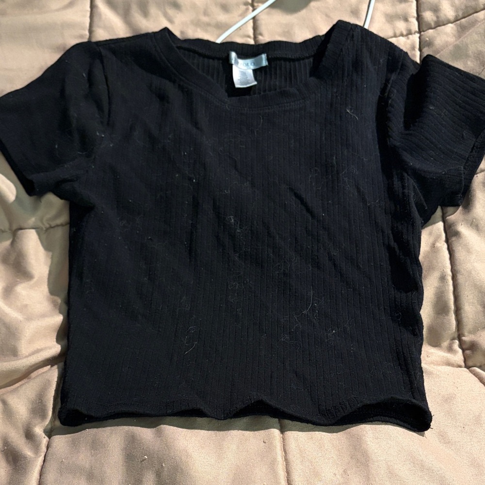 Bozzolo Black Ribbed Crop Top